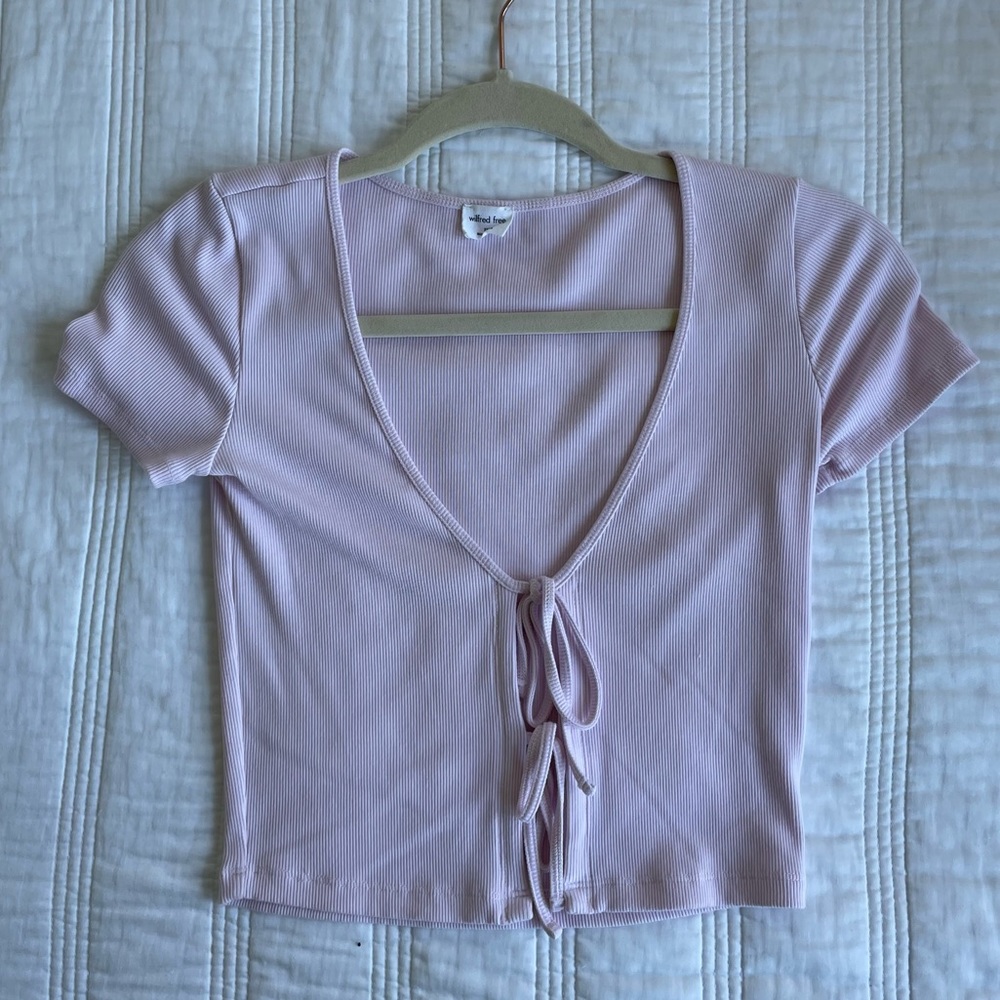 Aritzia Wilfred Free Light Pink Top